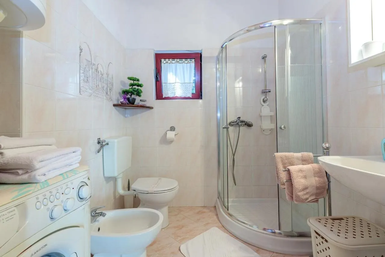 Apartment Nada 0*, Rovinj